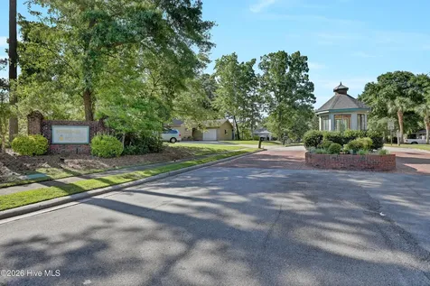 2010 Heritage Lane Jacksonville NC 28546