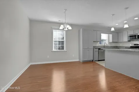 2010 Heritage Lane Jacksonville NC 28546