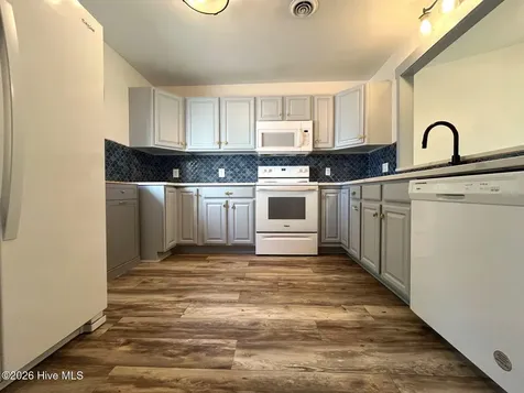 125 Mallard's Cove Vass NC 28394