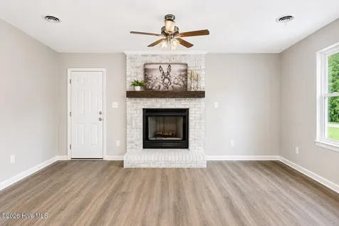 538 Waters Road Jacksonville NC 28546