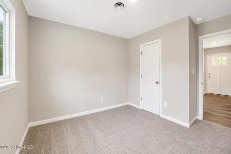 538 Waters Road Jacksonville NC 28546
