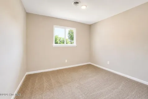 538 Waters Road Jacksonville NC 28546