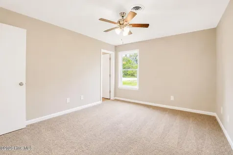 538 Waters Road Jacksonville NC 28546