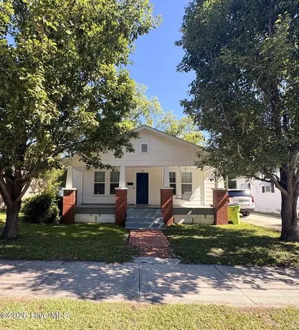 109 E Calhoun Street Whiteville NC 28472