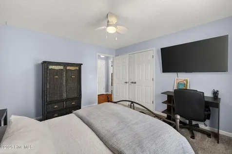 5004 Hunters Trail Wilmington NC 28405