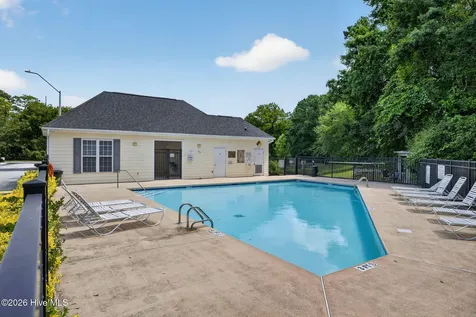 5004 Hunters Trail Wilmington NC 28405