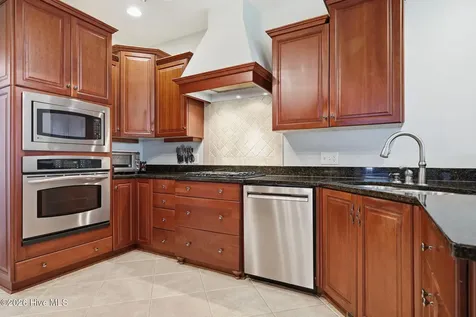 204 Live Oak Lane Washington NC 27889