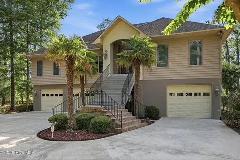 204 Live Oak Lane Washington NC 27889