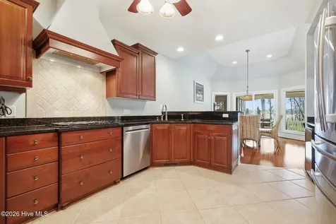 204 Live Oak Lane Washington NC 27889
