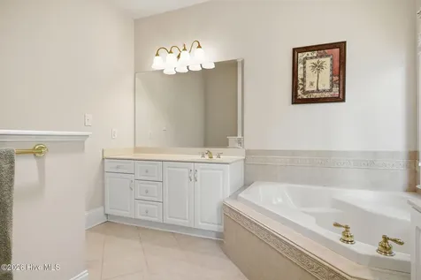 204 Live Oak Lane Washington NC 27889