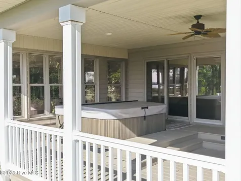 204 Live Oak Lane Washington NC 27889