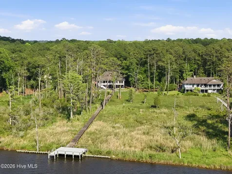 204 Live Oak Lane Washington NC 27889