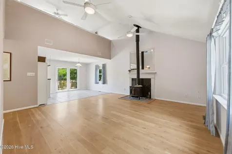 913 Hearthside Court New Bern NC 28560