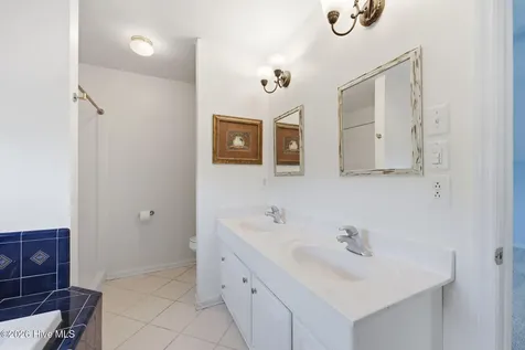913 Hearthside Court New Bern NC 28560
