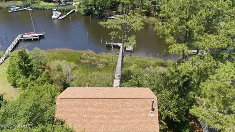 913 Hearthside Court New Bern NC 28560