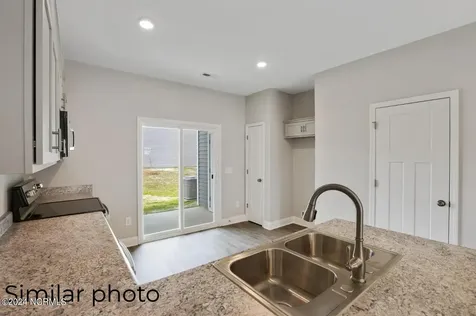 83 Loren Road Hubert NC 28539