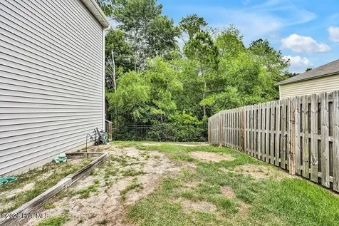 1054 S Fisher King Drive SE Bolivia NC 28422