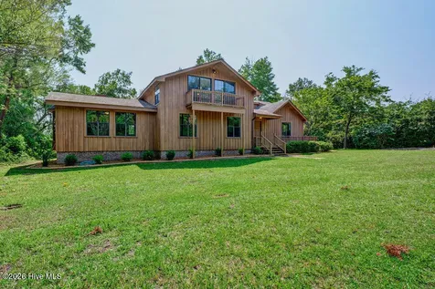 206 Long Leaf Road Sneads Ferry NC 28460