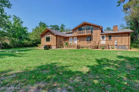 206 Long Leaf Road Sneads Ferry NC 28460