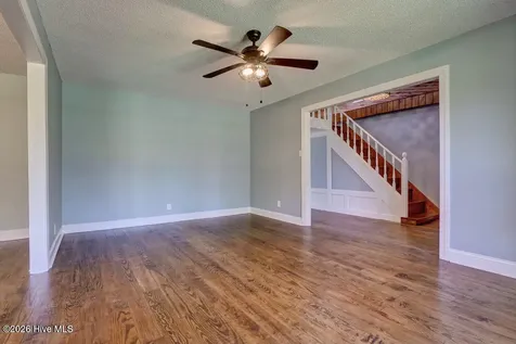 206 Long Leaf Road Sneads Ferry NC 28460