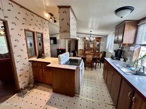 518 Jamestown Road Windsor NC 27983