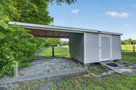 2489 Pocosin Road Ayden NC 28513