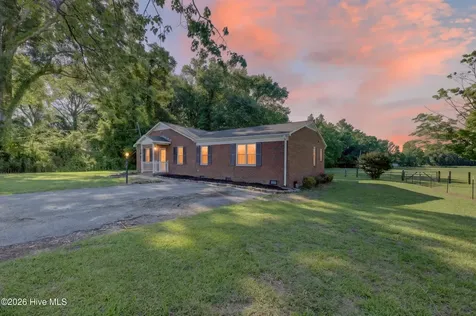 2489 Pocosin Road Ayden NC 28513
