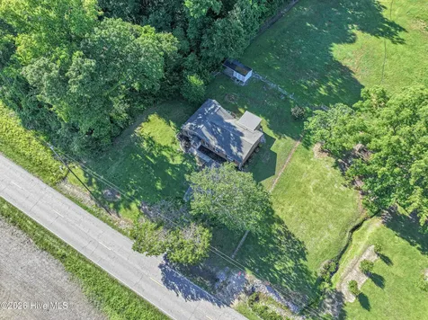 2489 Pocosin Road Ayden NC 28513