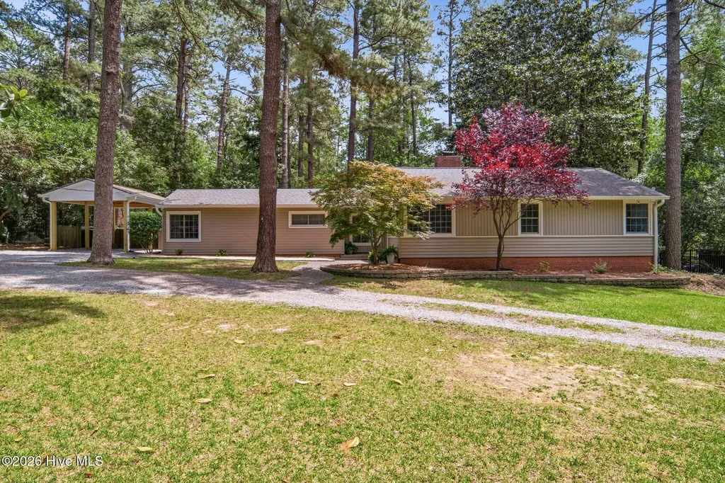 555 S Valley Road Southern Pines NC 28387