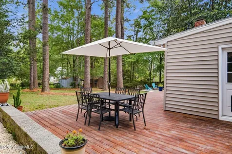 555 S Valley Road Southern Pines NC 28387