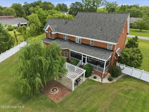 196 Richard Lee Drive Greenville NC 27858