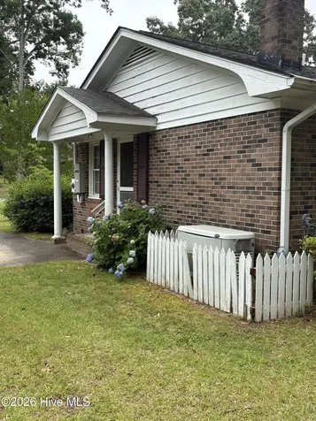209 Oak Drive Washington NC 27889