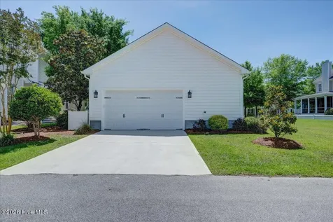 4002 Harkers Way New Bern NC 28562