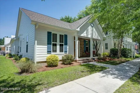4002 Harkers Way New Bern NC 28562