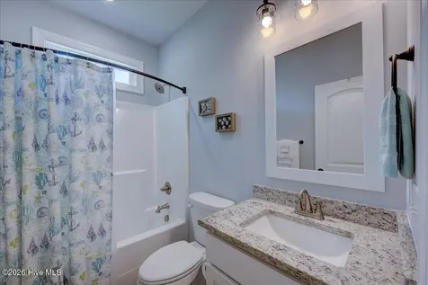4002 Harkers Way New Bern NC 28562