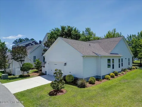 4002 Harkers Way New Bern NC 28562