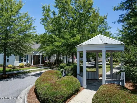 4002 Harkers Way New Bern NC 28562