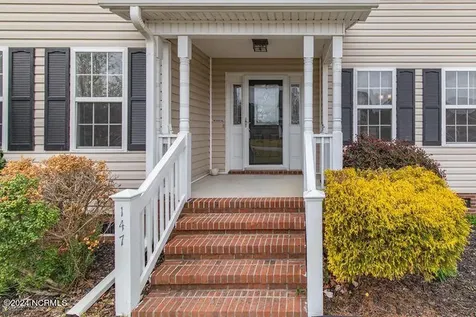 147 Harvest Moon Drive Richlands NC 28574