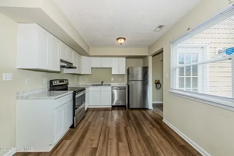 209 Myrtlewood Circle Jacksonville NC 28546