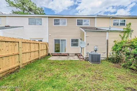 209 Myrtlewood Circle Jacksonville NC 28546