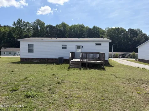 88 Wolf Trap Court Roanoke Rapids NC 27870