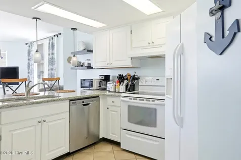 2000 New River Inlet Road North Topsail Beach NC 28460