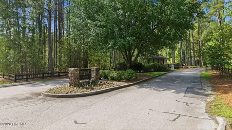 15981 Old Orchard Court Wagram NC 28396