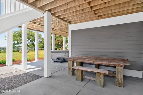 512 Twisted Oak Lane Sunset Beach NC 28468