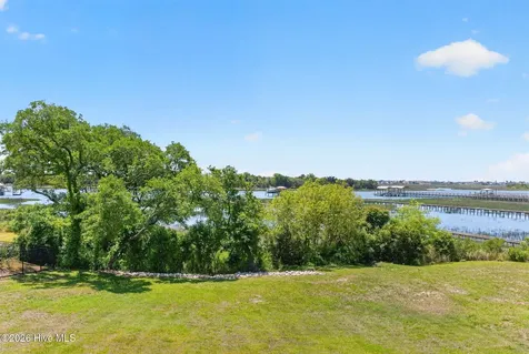 512 Twisted Oak Lane Sunset Beach NC 28468