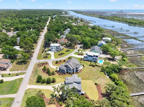 512 Twisted Oak Lane Sunset Beach NC 28468