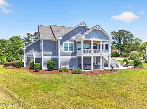 512 Twisted Oak Lane Sunset Beach NC 28468