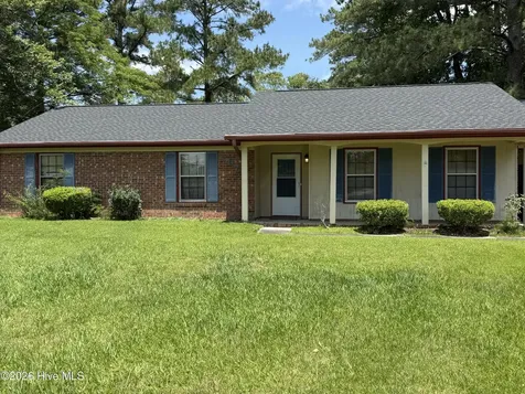 207 E Willowood Lane Jacksonville NC 28546