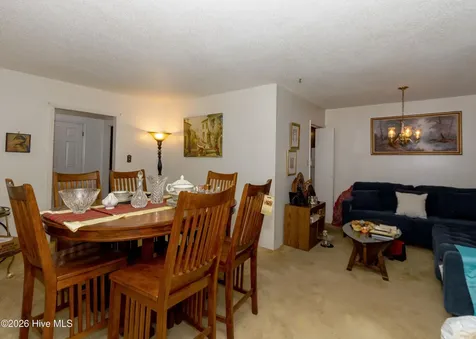 207 E Willowood Lane Jacksonville NC 28546