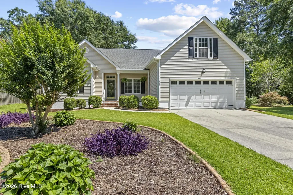909 Woodridge Court SE Leland NC 28451